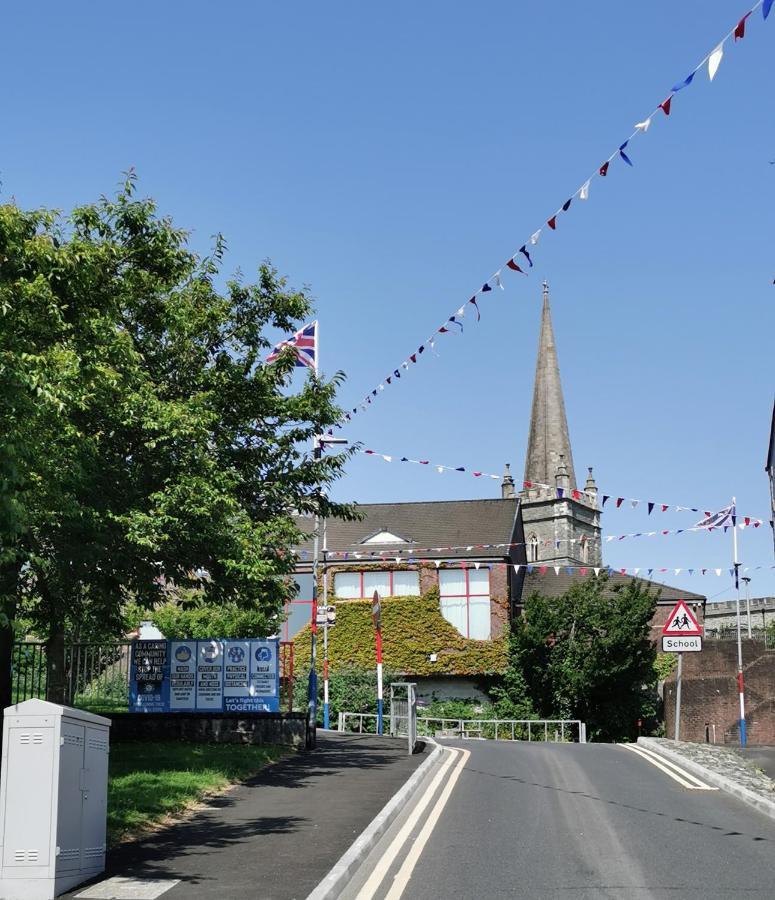 The Church Wall Apartment Londonderry Luaran gambar