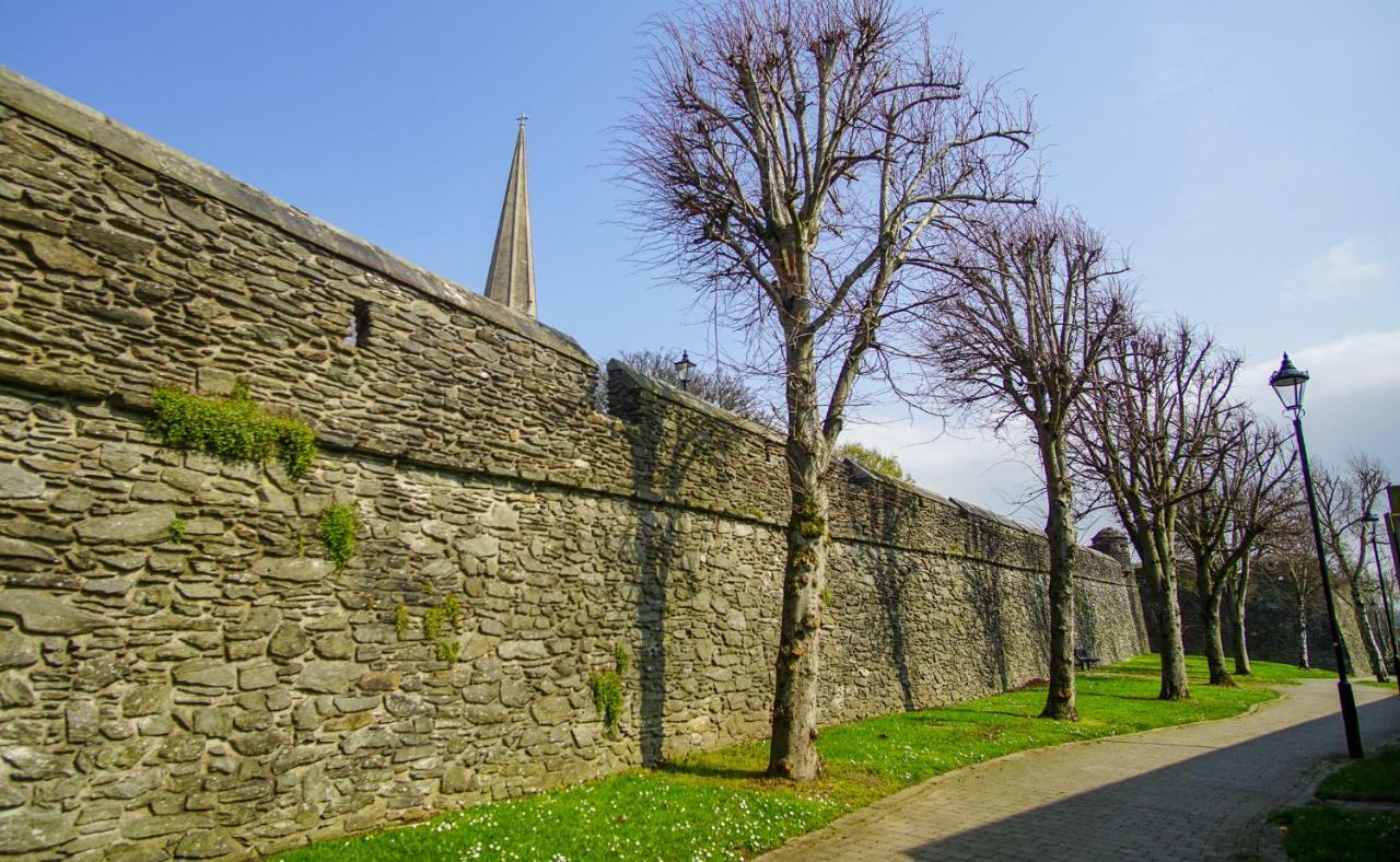 The Church Wall Apartment Londonderry Luaran gambar
